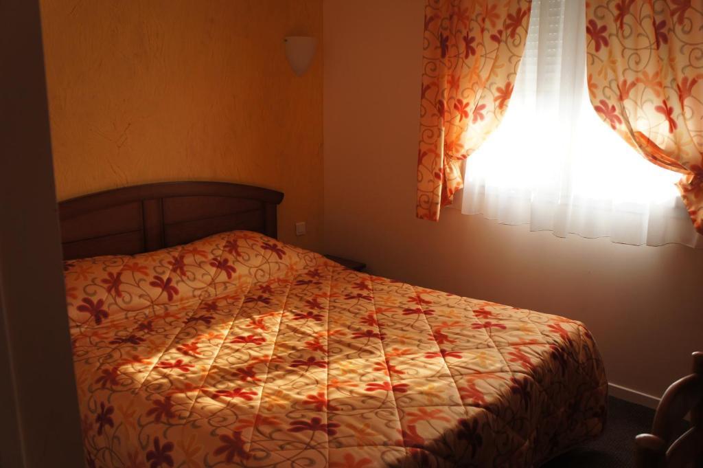 Logis Hotel & Restaurant Du Chemin Des Dames Corbeny 客房 照片