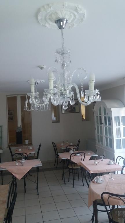 Logis Hotel & Restaurant Du Chemin Des Dames Corbeny 外观 照片